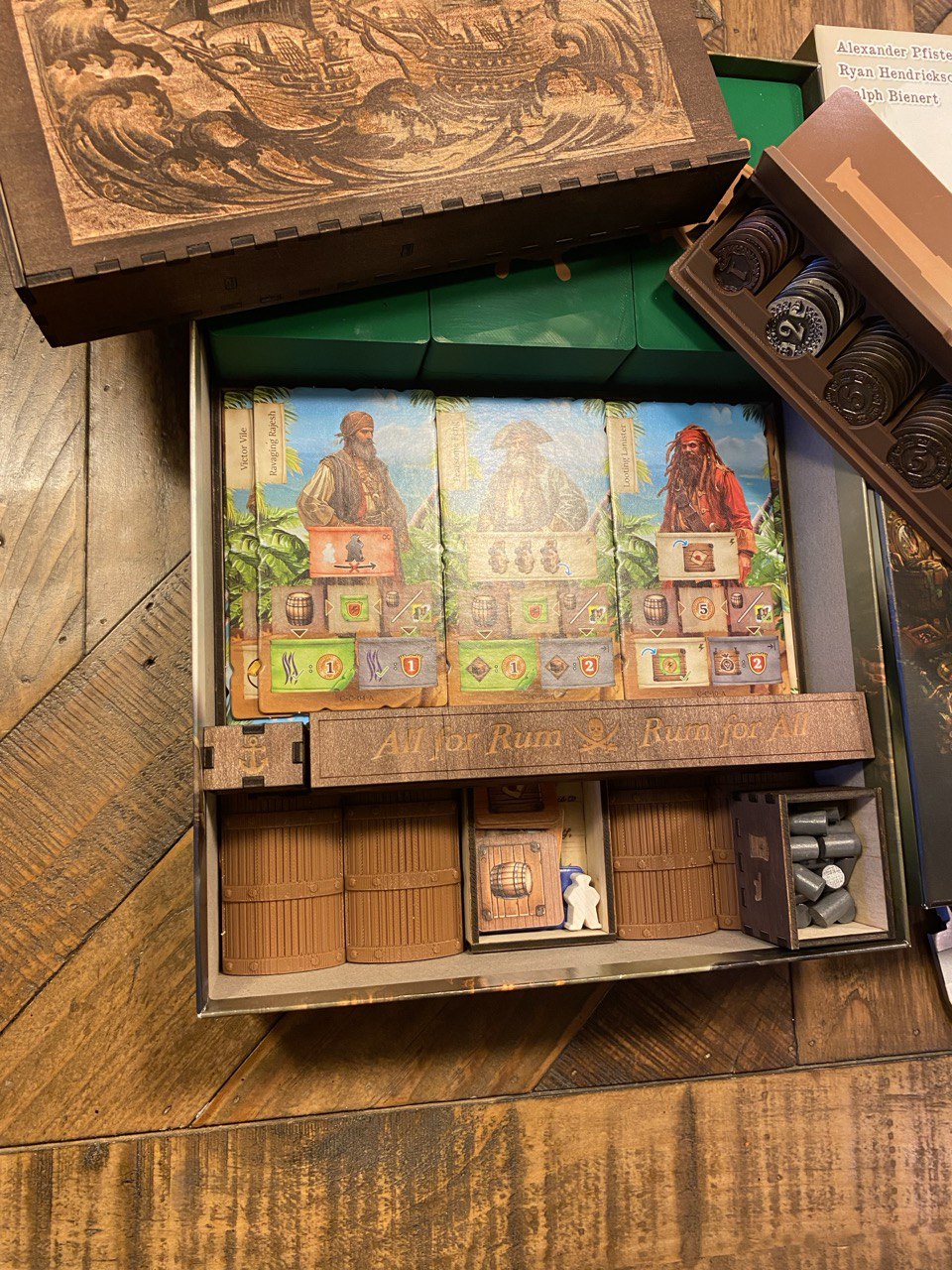 Pirates of Maracaibo Commanders Expansion Organiser Fitting all the components in the base box.