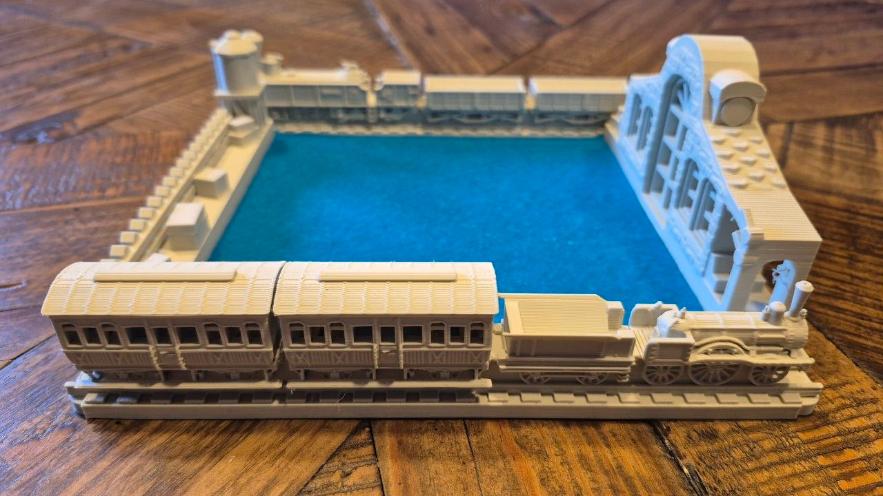 A Train Dice Tray