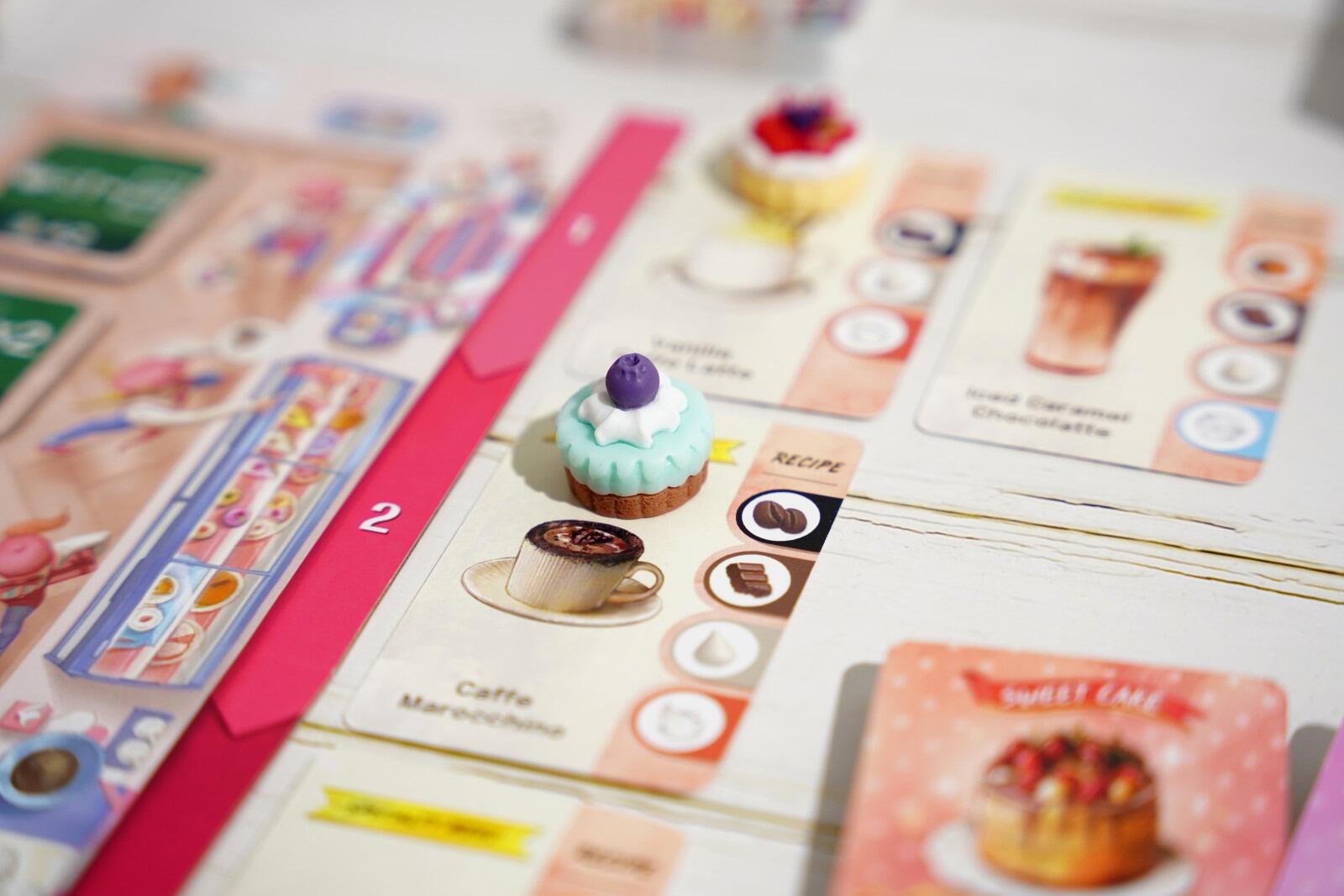 Coffee Rush a Piece of Cake Expansion with little cakes